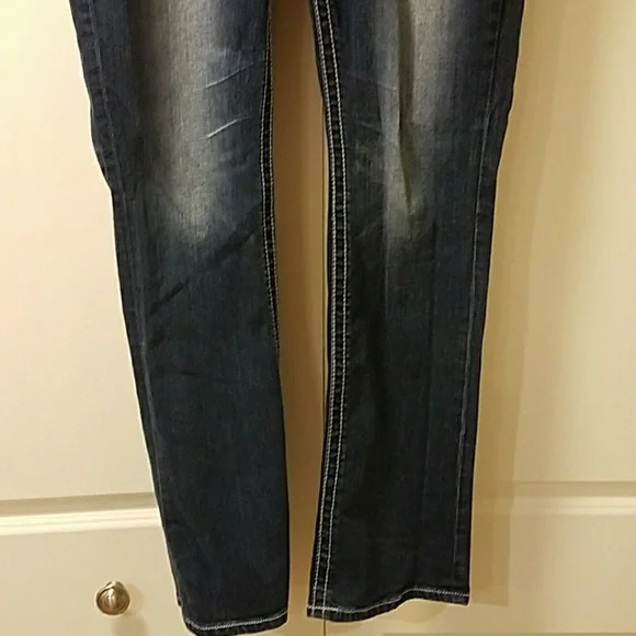 maurices premium jeans - Picture 3 of 5